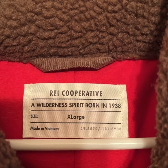 REI Men’s Vest - Picture 5 of 5